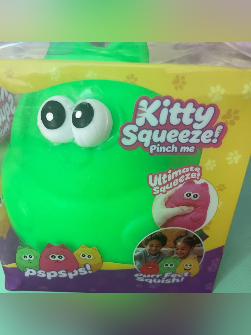 Kitty squeeze pinch me, ultimate green squeeze kitty ! fun purrfect Squishy